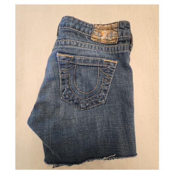 True Religion Women's Denim Cut Off Jean Shorts SZ 28 Y2K - Picture 1 of 7